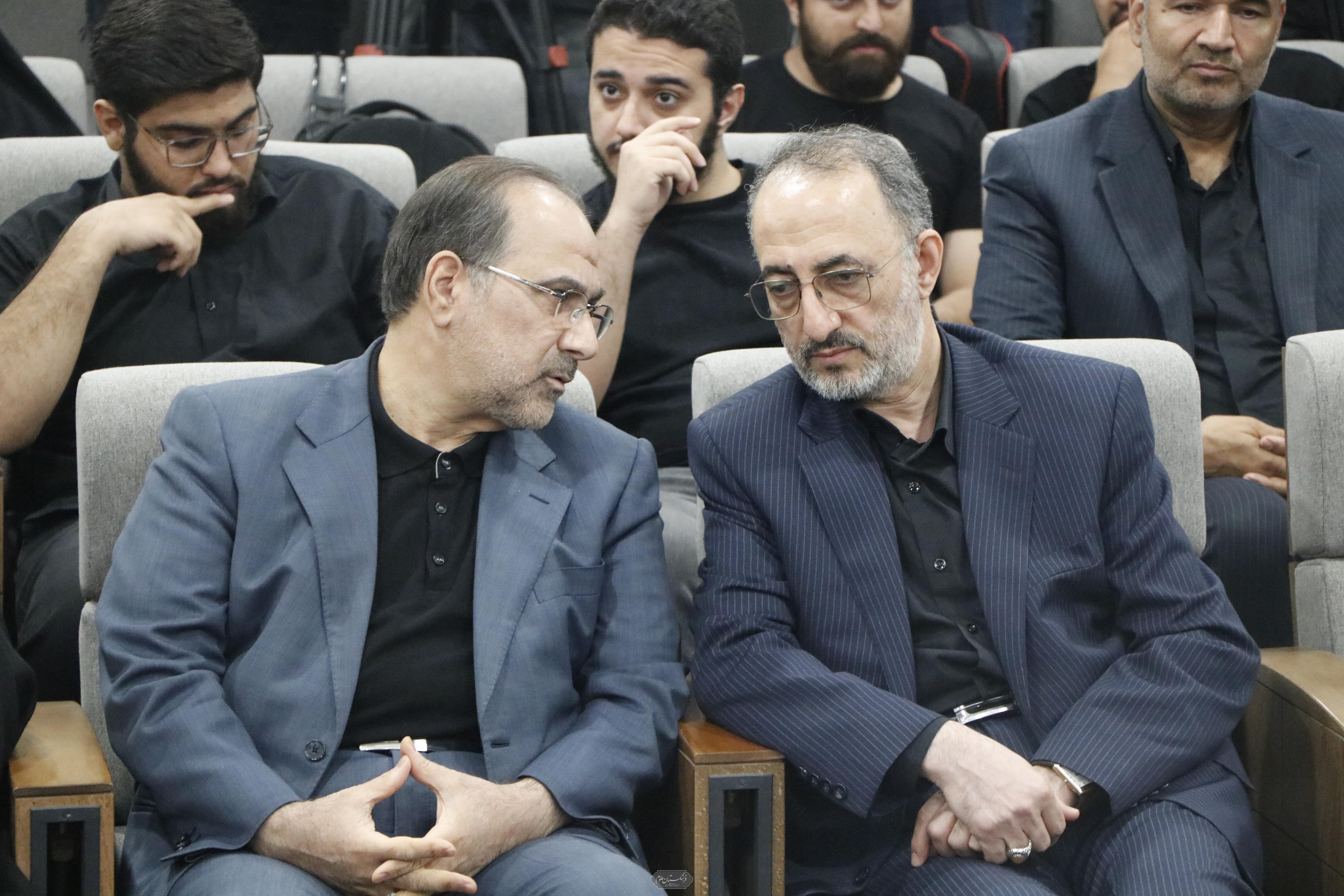 نشست خبری  22